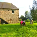 Domaine La Synchronicite - Et D'hotes Bed & Breakfast 3*