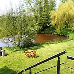 Bed & Breakfast Domaine La Synchronicite - Et D'hotes Saint-Sauveur-Villages
