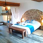 Domaine La Synchronicite - Et D'hotes Saint-Sauveur-Villages
