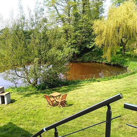 Panzió Domaine La Synchronicite - Et D'hotes Saint-Sauveur-Villages