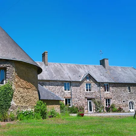 Domaine La Synchronicite - Et D'hotes فندق مبيت وإفطار 3*