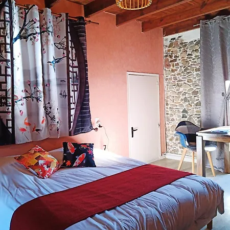 Гостевой дом La Synchronicite - Chambres D'Hotes Saint-Sauveur-Villages