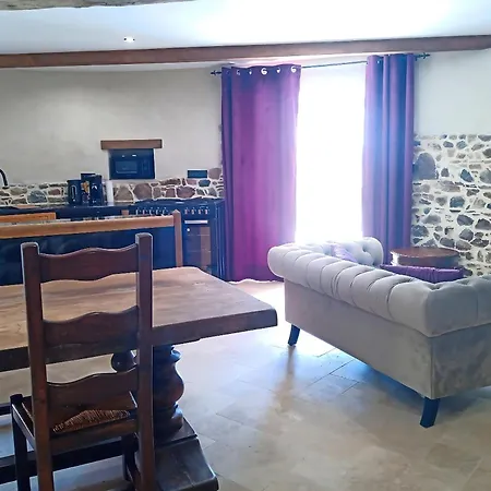 Гостевой дом La Synchronicite - Chambres D'Hotes Saint-Sauveur-Villages