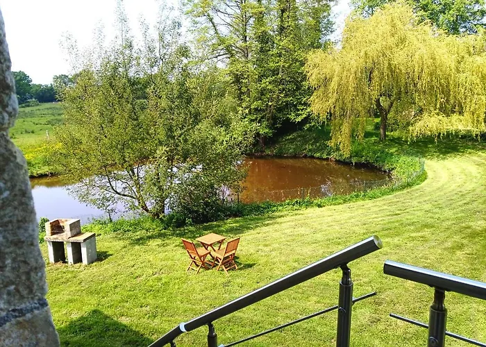 Bed & Breakfast Domaine La Synchronicite - Et D'hotes Saint-Sauveur-Villages